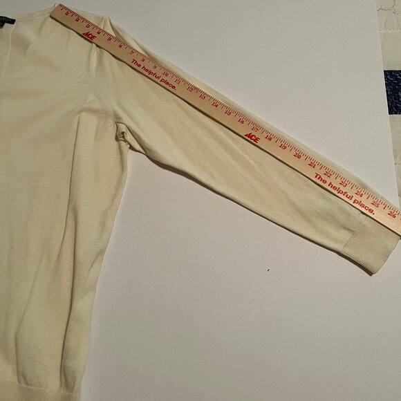 Talbots NWT Cream Cotton Blend Long-Sleeve V-Neck Sweater Size 1XP - Picture 9 of 9